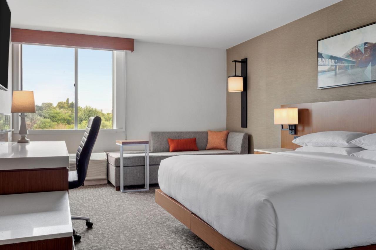 Hotel Delta By Marriott Allentown Lehigh Valley